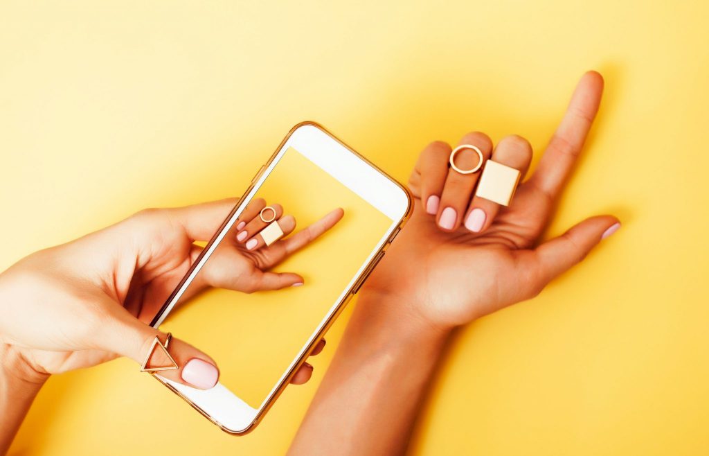 5 ways to engage with your clients on online if they’re self-isolating